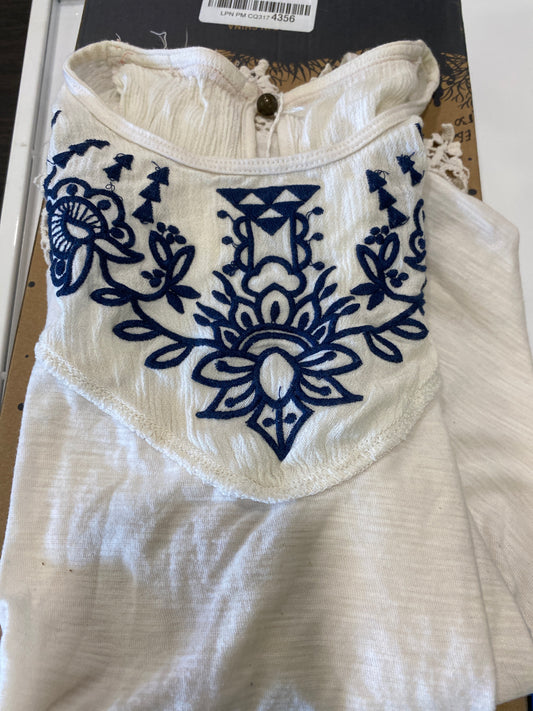 (1731) booth #282 white tank top with blue stitch design