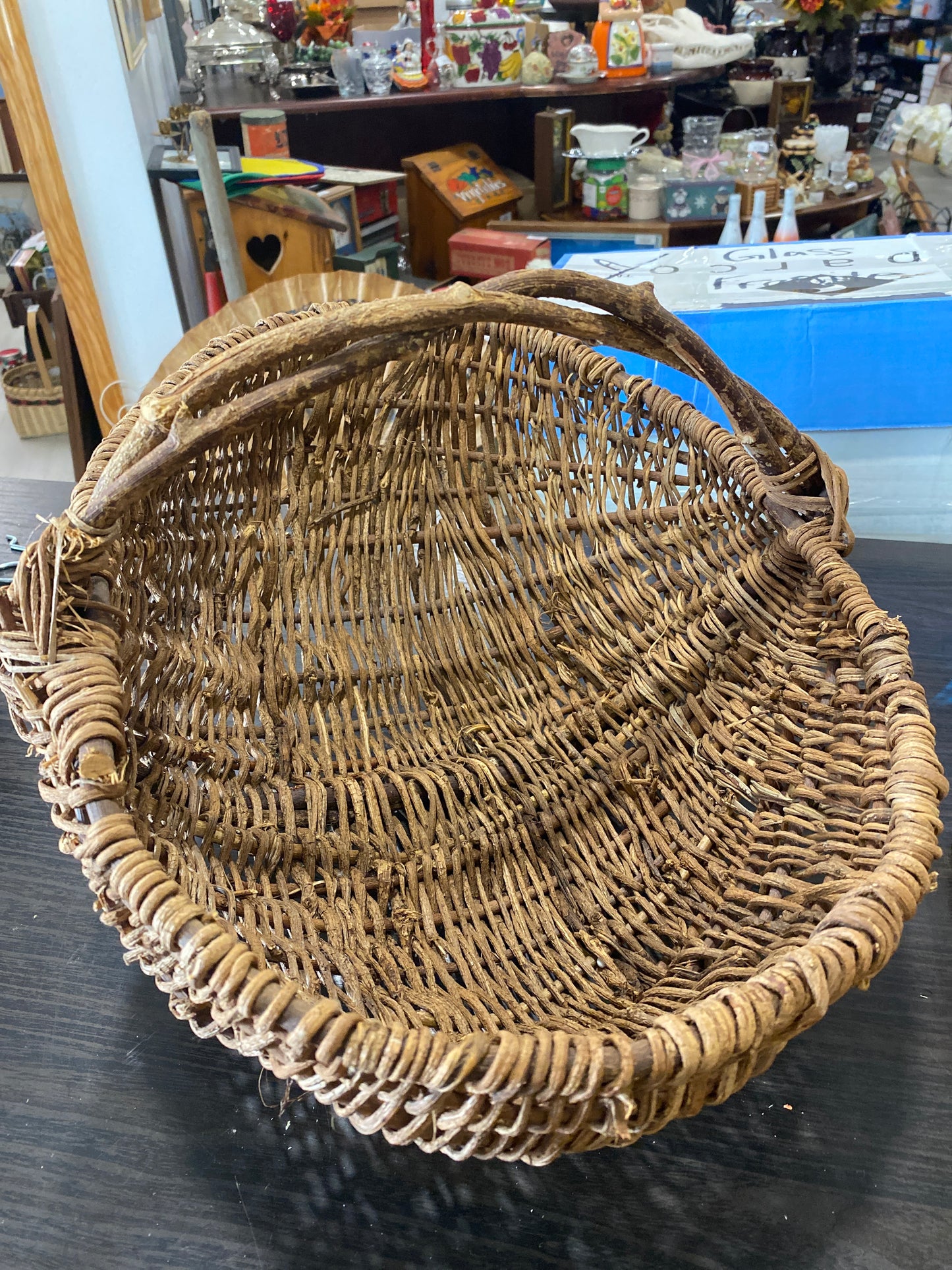 (1484) Dark Brown Oval Basket