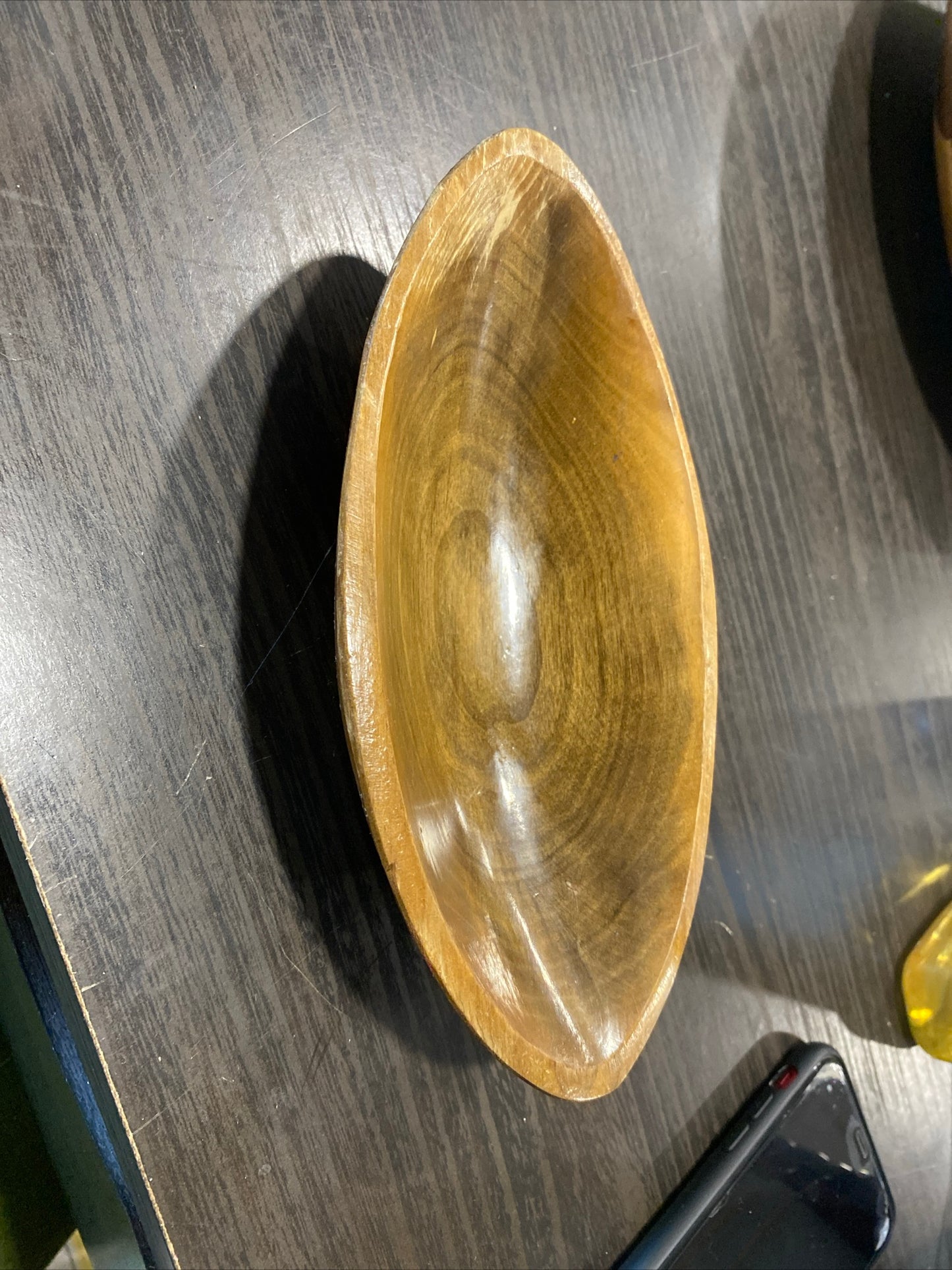 (998) oblong wooden bowl