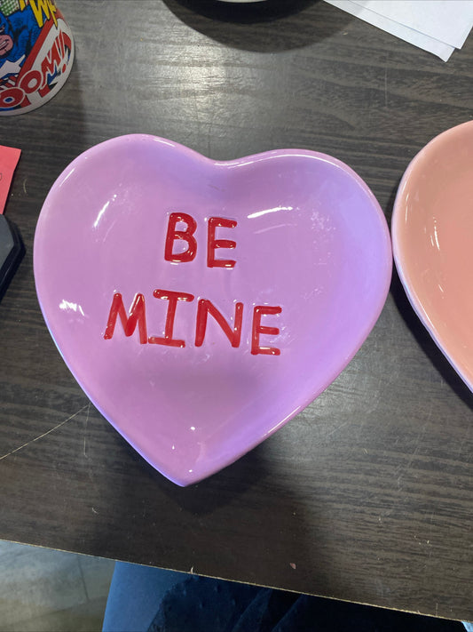 (1019) candy heart plate