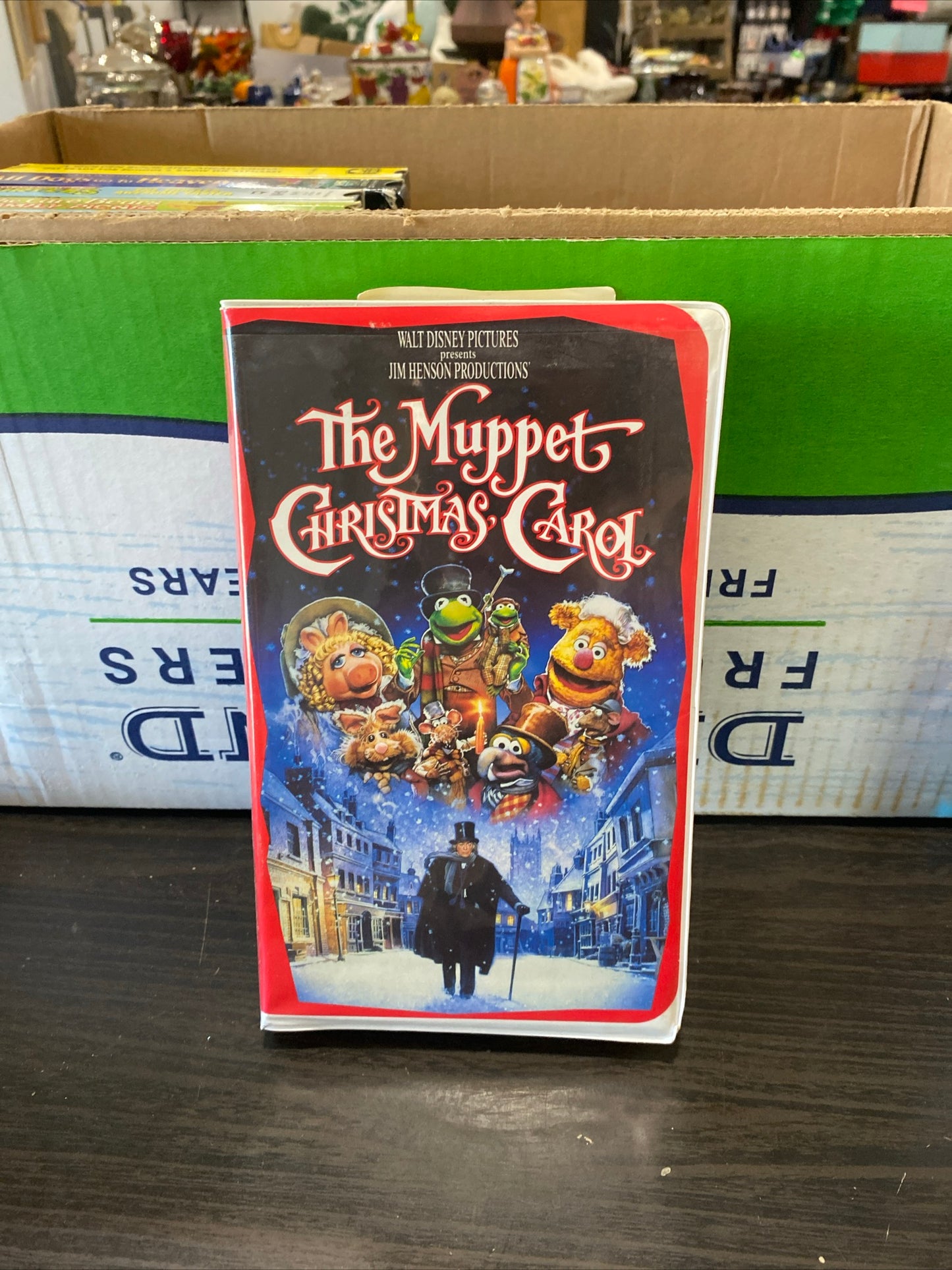 (1111) muppets Xmas carol vhs