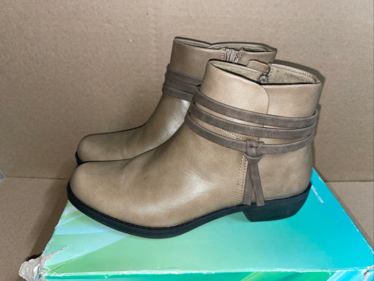 East Street Fernanda boots s(088)