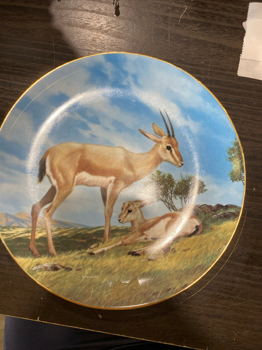 (1762) gazelle decorative plate