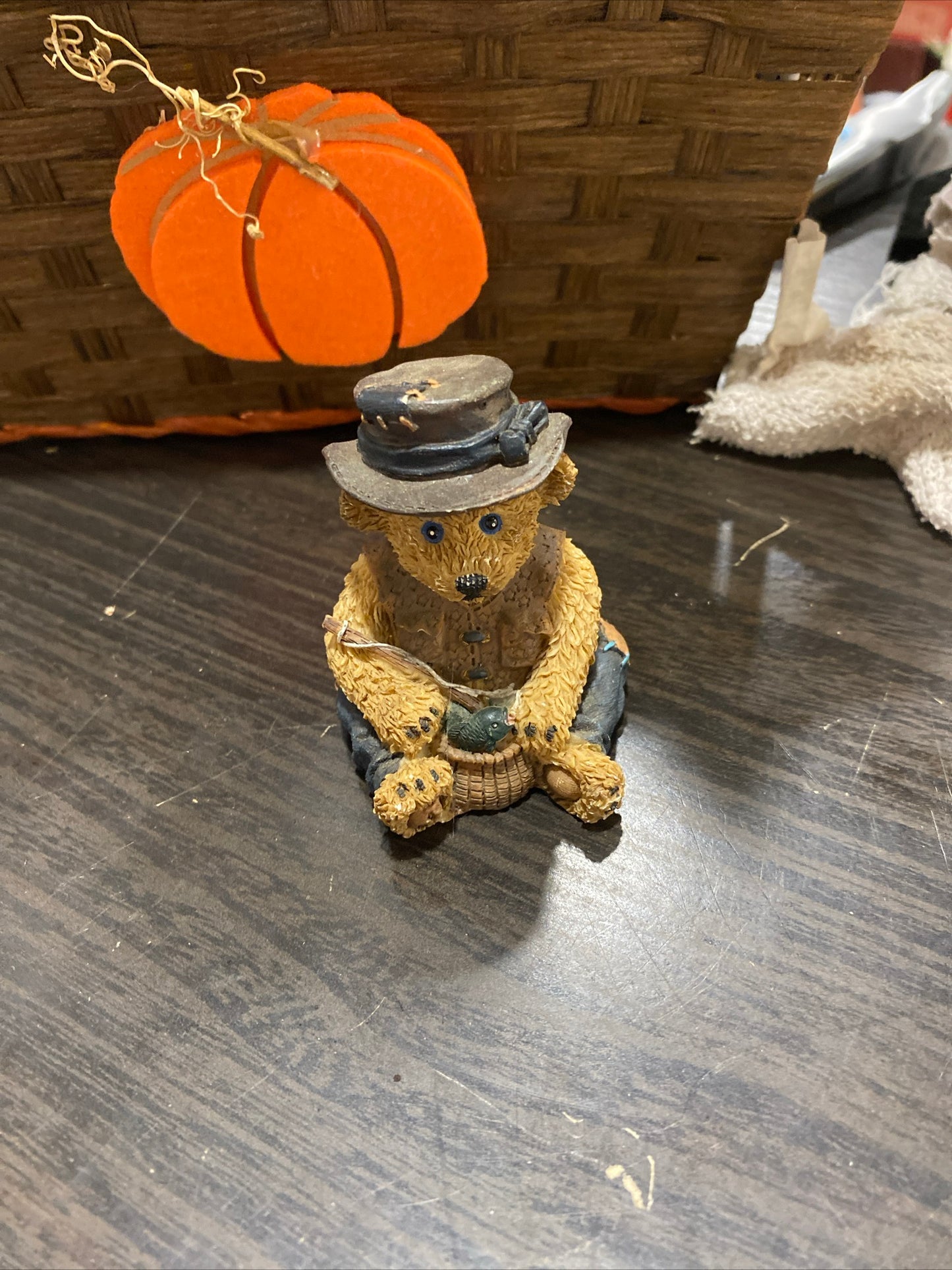 (1774) hobo teddy bear figurine