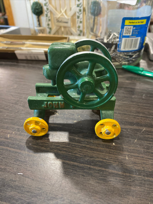 (1822) vintage metal John deere toy