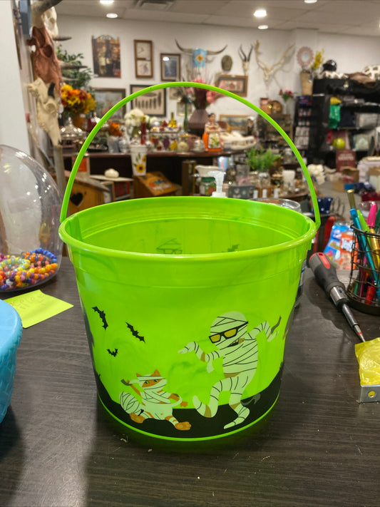 (1926) Halloween trick or treat basket