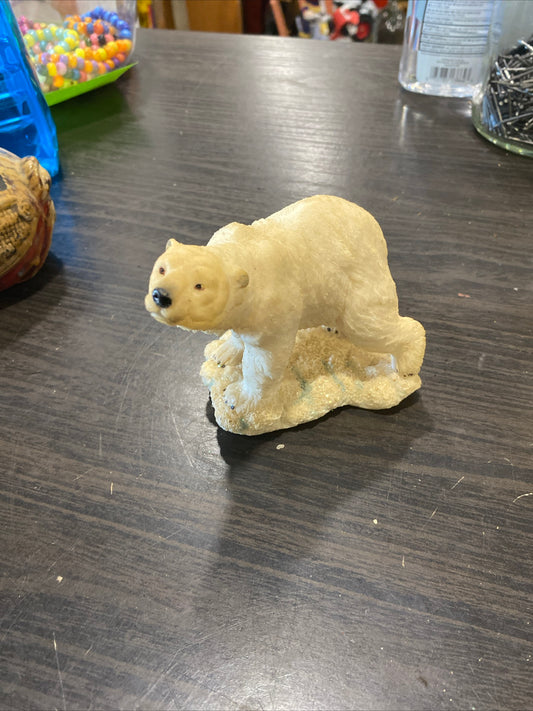 (1938) polar bear figure