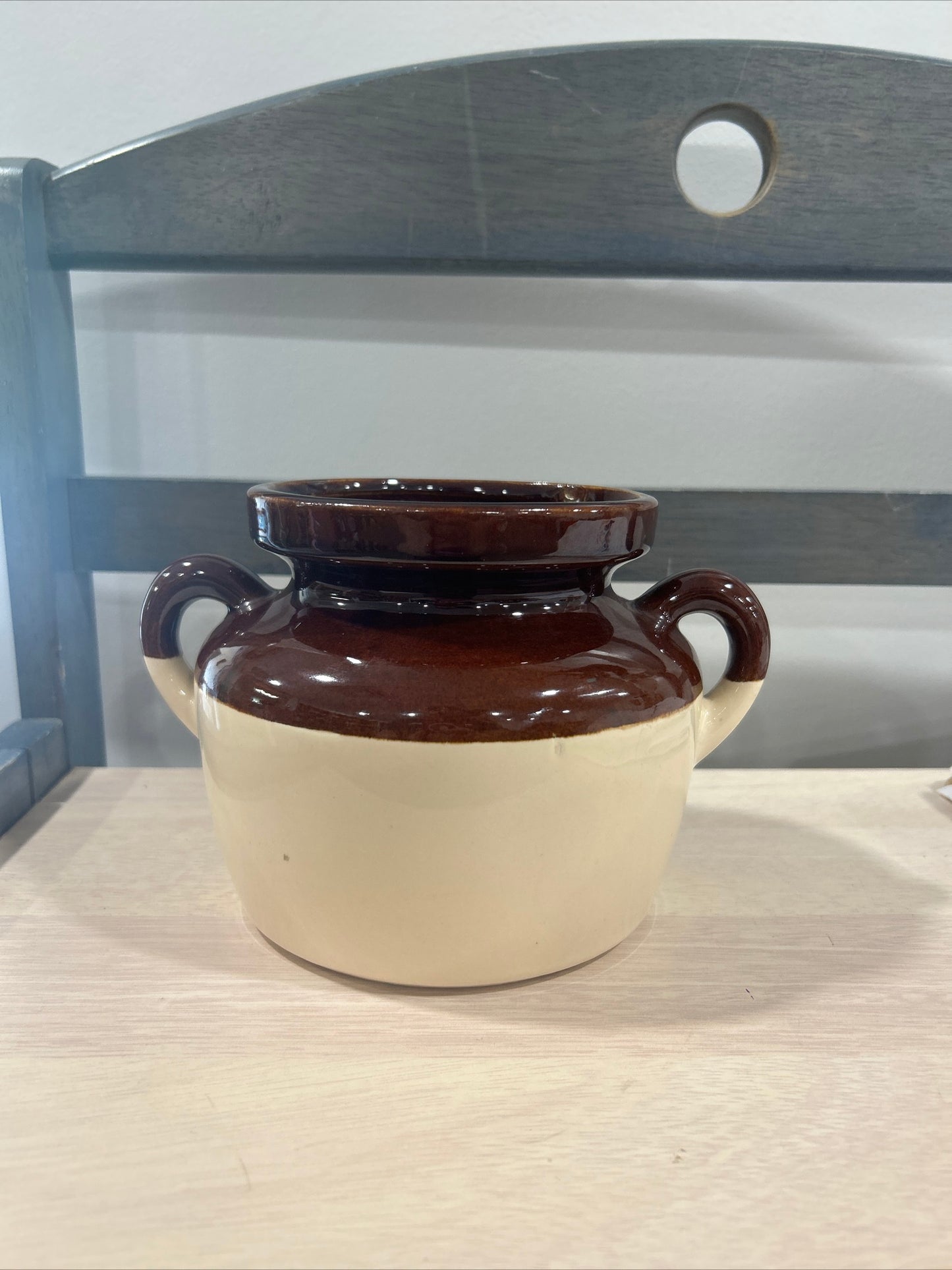 Vintage McCoy bean pot -(272)