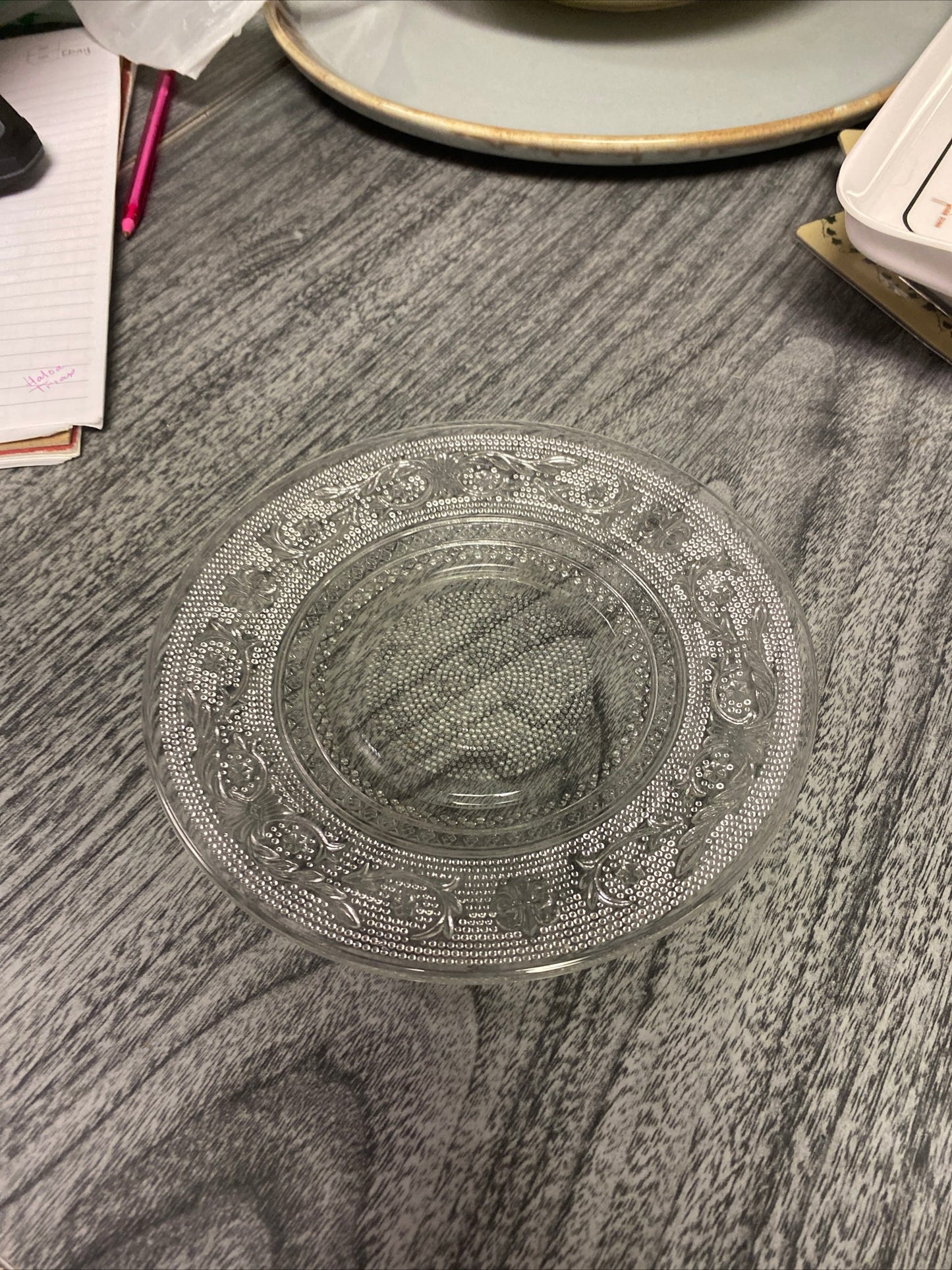 (2034) glass clear sandwich saucer