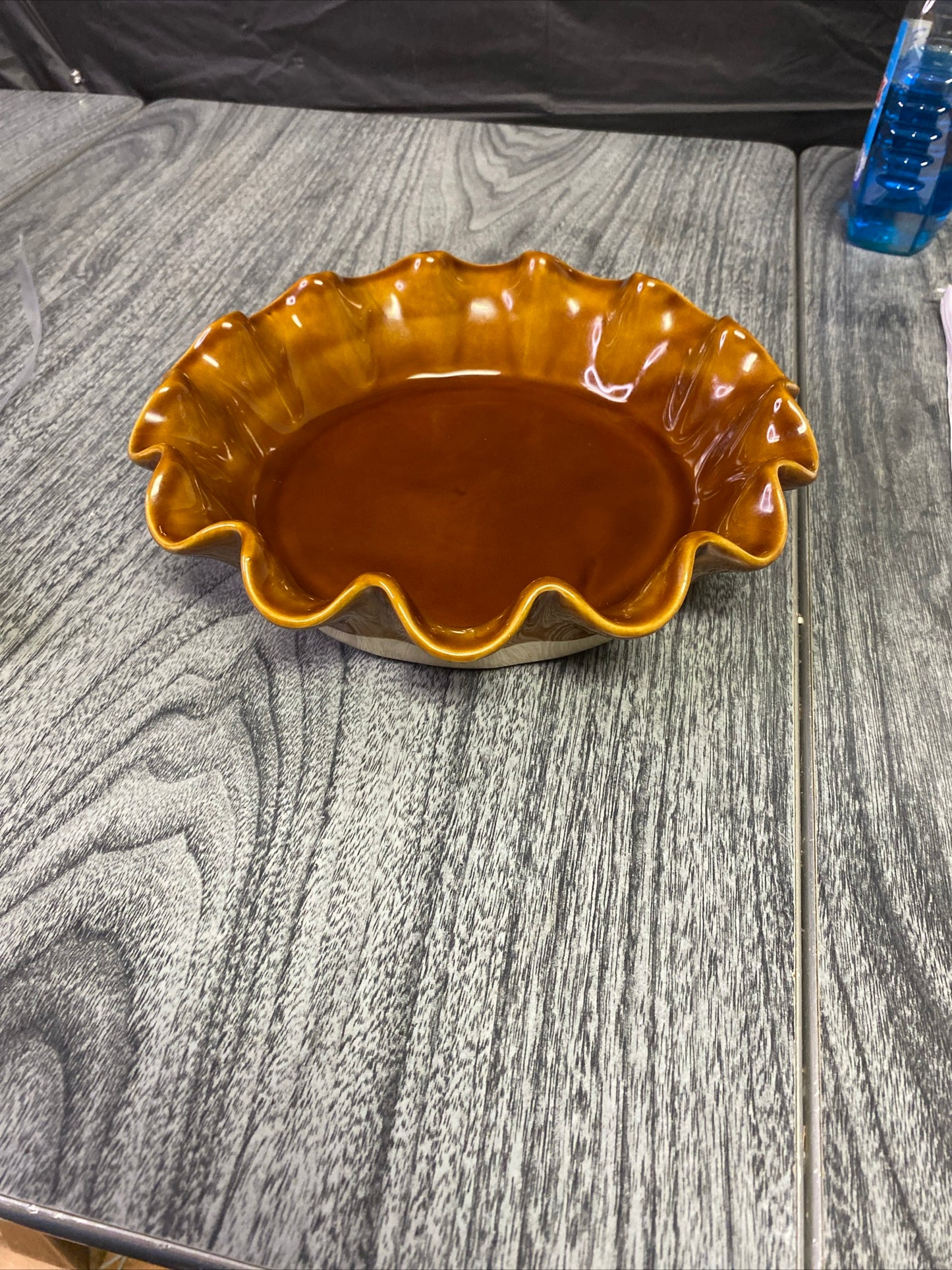 (2038) Emile Henry ruffled pie dish