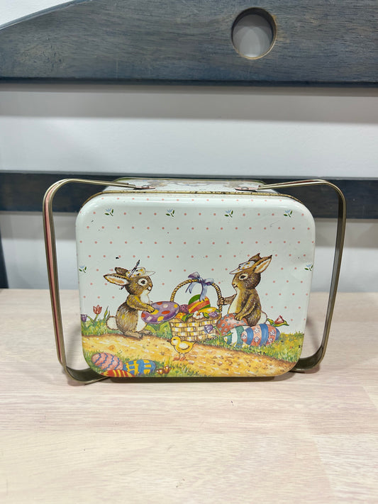 Vintage Easter tin-(358)