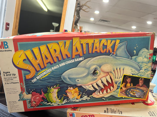 (448) Shark Attack (missing components)