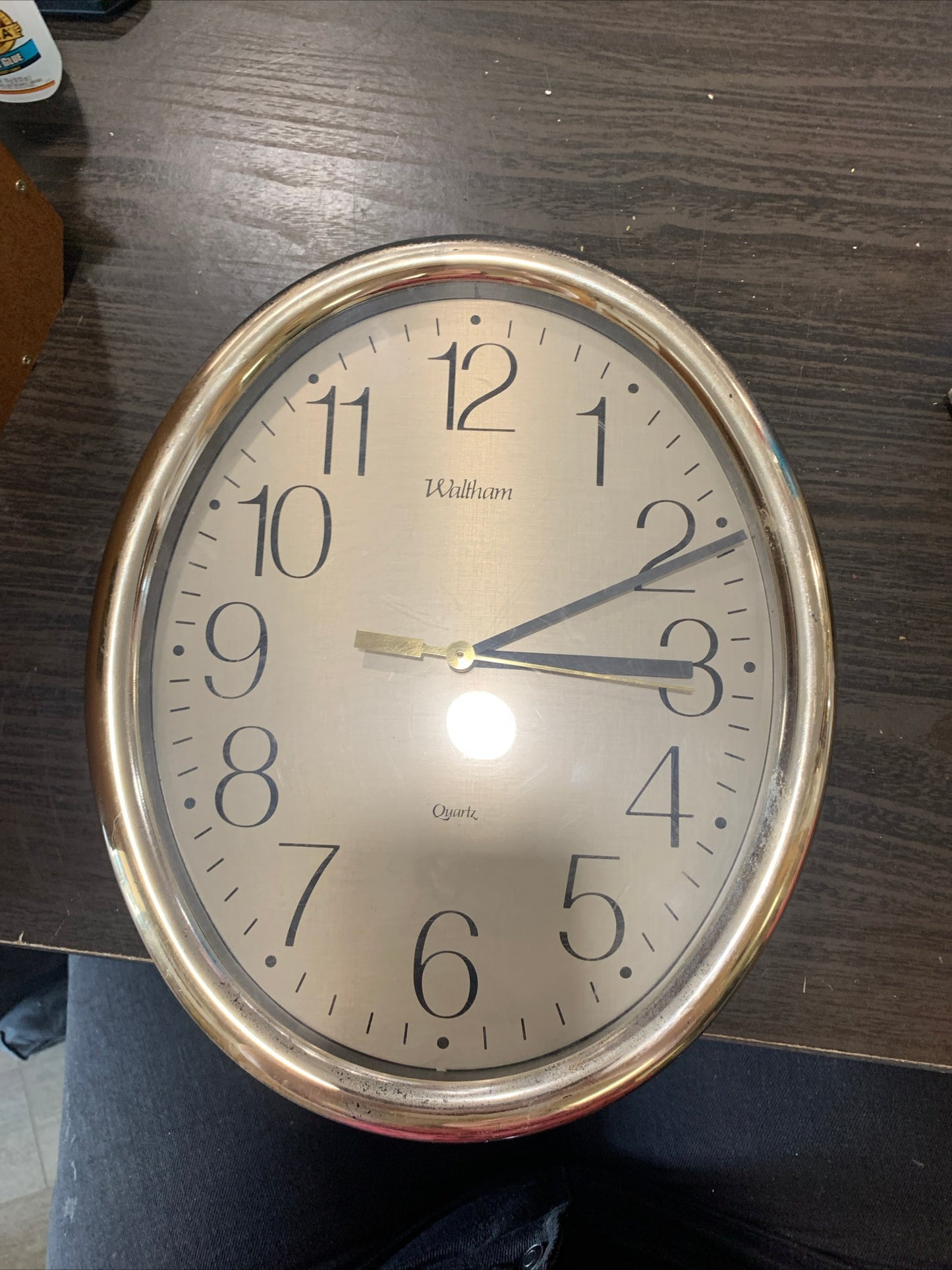 (1423) Waltham vintage clock